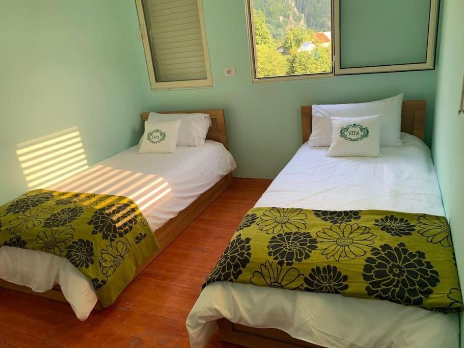 Vita Guesthouse Bajram Curri Exteriér fotografie