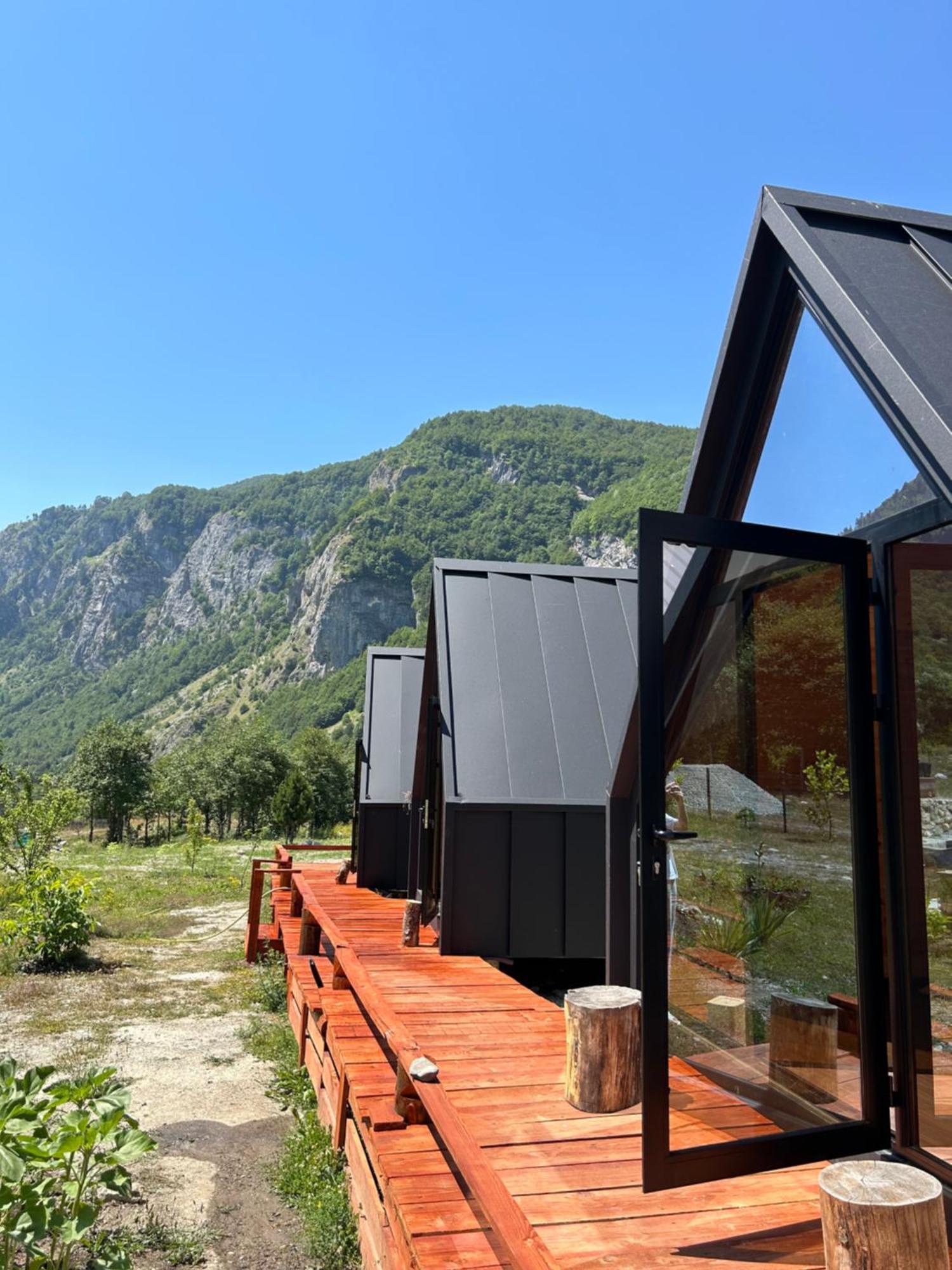 Vita Guesthouse Bajram Curri Exteriér fotografie